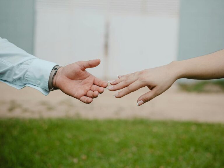 Romantic hands